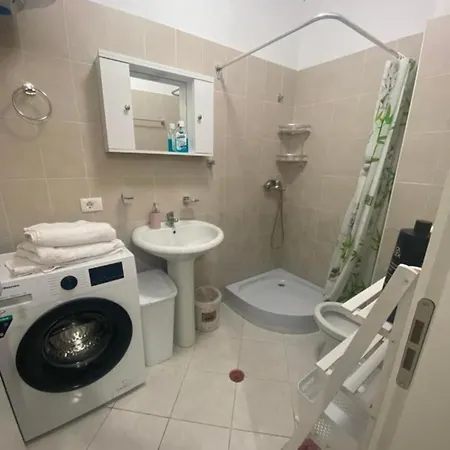 Holiday 2 Apartment *