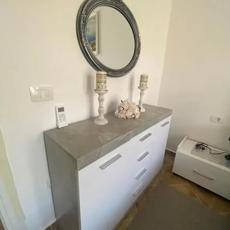 Holiday 2 Apartment *